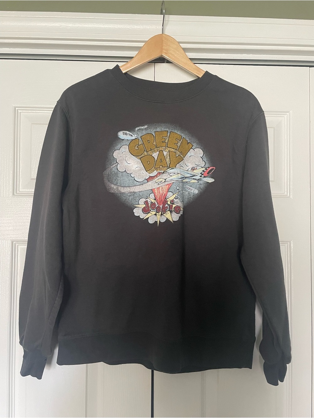 Green Day Graphic Crewneck Sweatshirt